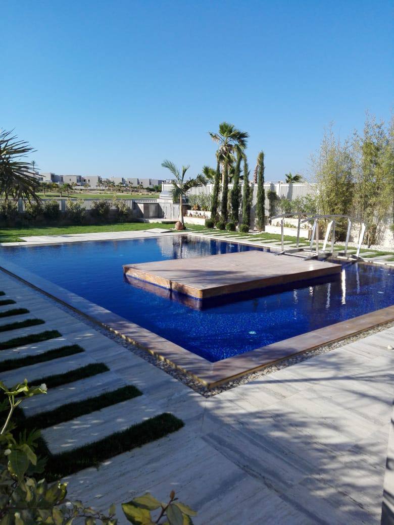 Hotel artificial lake